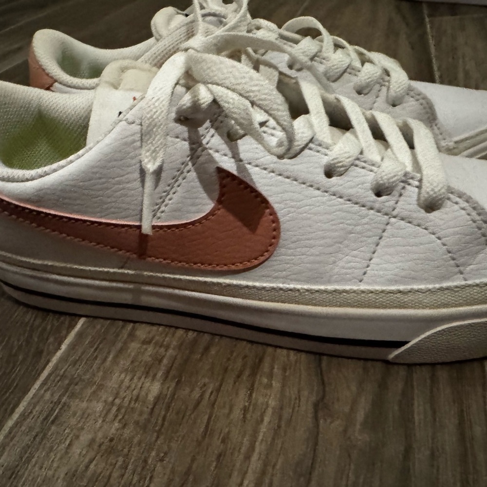 Nike Kids White and Tan Sneakers